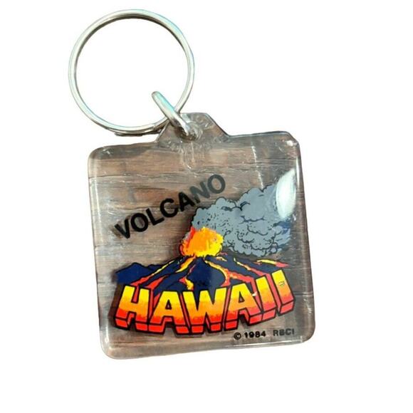 Vintage 80s Keychain Hawaii Key Chain Ring 1980s 1984 Volcani Acrylic - Picture 1 of 2